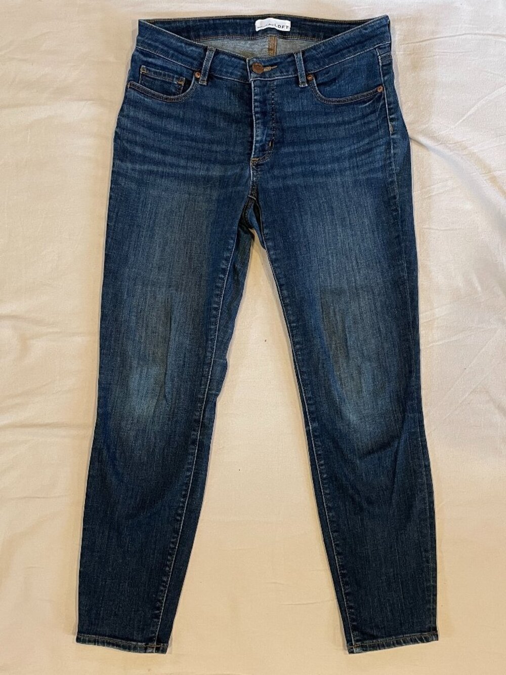 LOFT Curvy Skinny Dark Indigo Jeans 27 petite, size 4